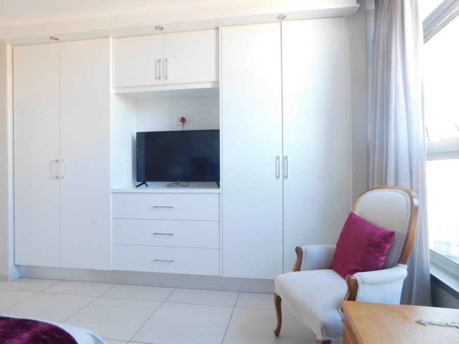 To Let 3 Bedroom Property for Rent in Strand Central Western Cape